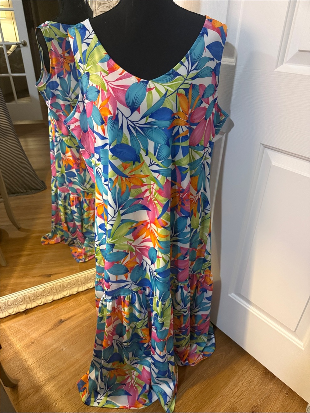 Caribbean Joe Vibrant Tropical Multicolor  Sleeveless Maxi Dress Island Cruise